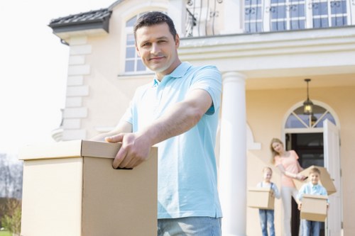 Efficient packing services ensuring item safety