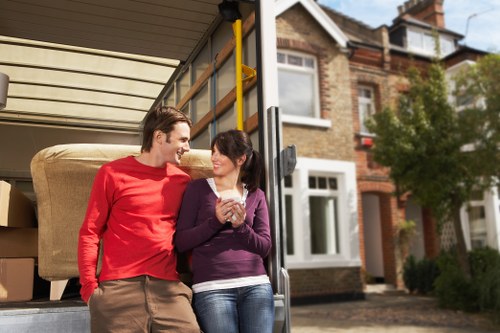 Transparent pricing for moving services in Storage Bow